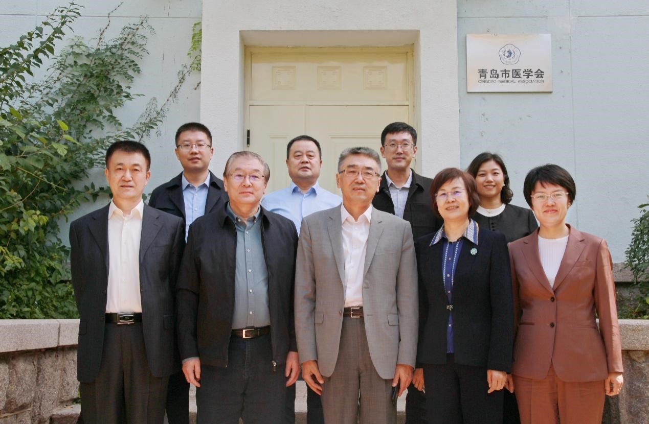 中华医学会副会长兼秘书长王健出席第二十次全国医学科学研究管理学学术会议并到青岛市医学会考察指导工作