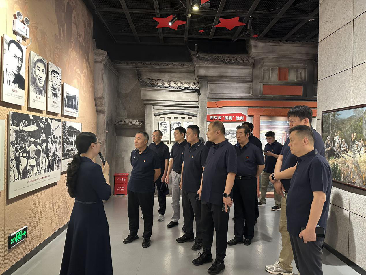 传承红色基因 赓续长征精神 乳腺疾病多学科联合委员会开展主题党建活动